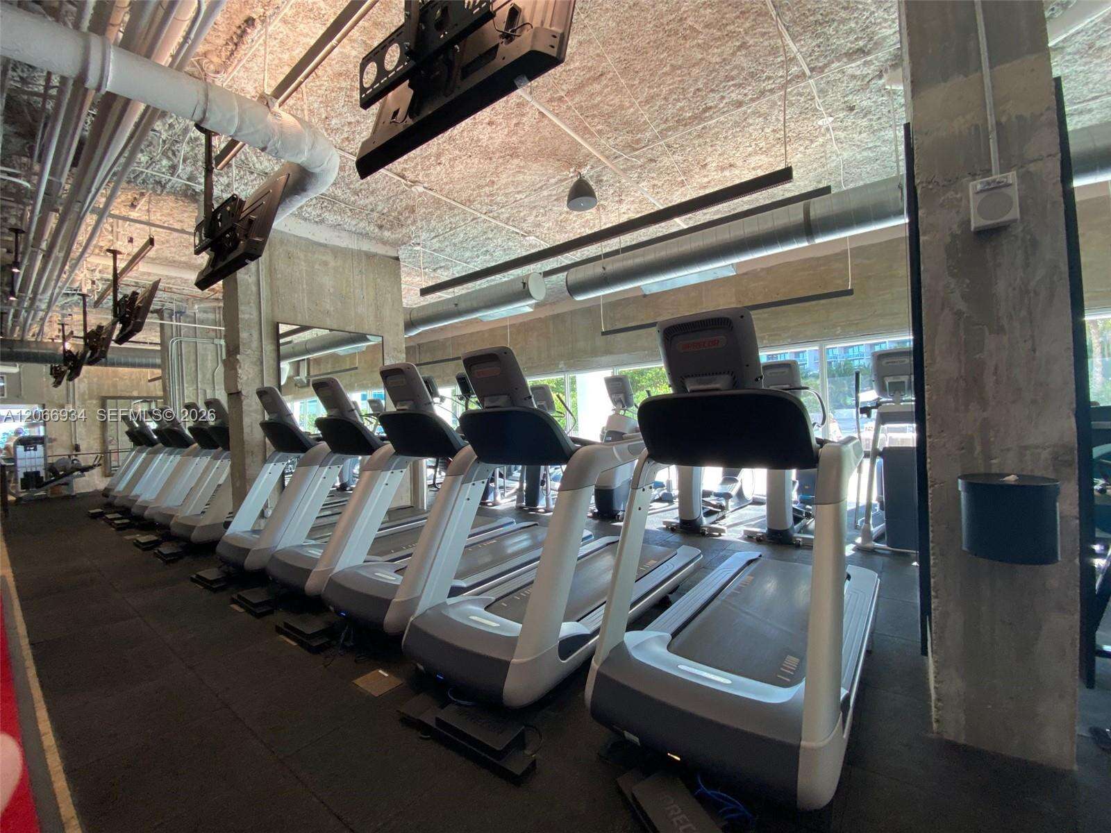 Roney Palace at 2301 Collins Ave, Miami Beach, FL 33139 - For Rent photo 39