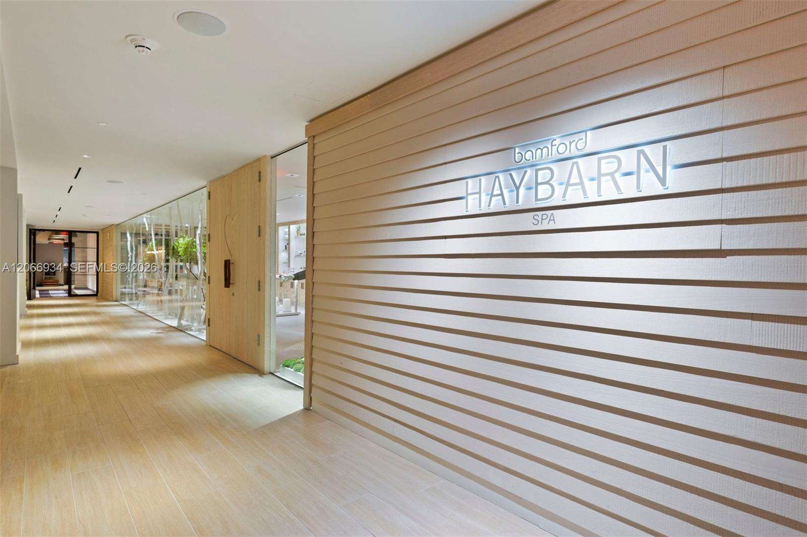 Roney Palace at 2301 Collins Ave, Miami Beach, FL 33139 - For Rent photo 40