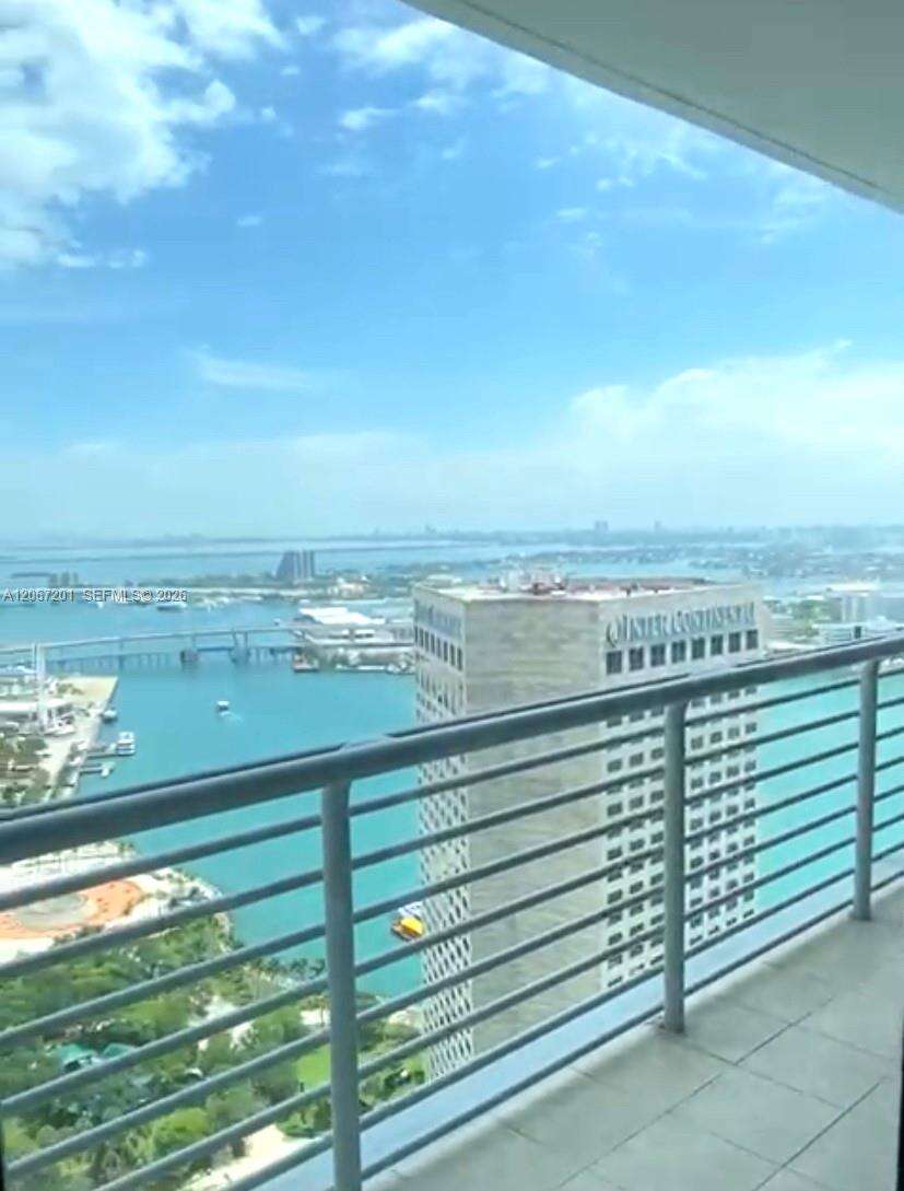 One Miami West at 325 Biscayne Blvd, Miami, FL 33131 - For Rent photo 11