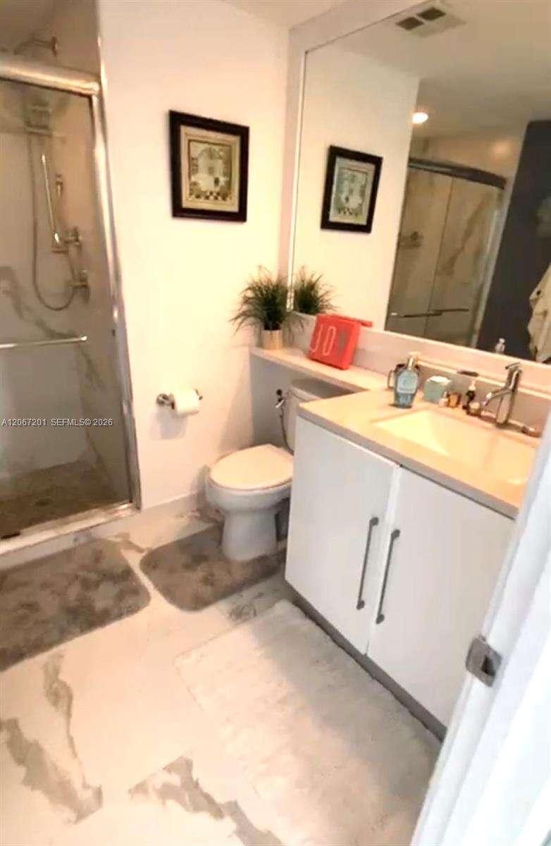 One Miami West at 325 Biscayne Blvd, Miami, FL 33131 - For Rent photo 7