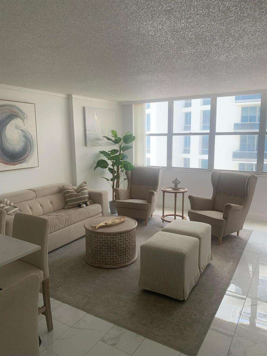 Maison Grande at 6039 Collins, Miami Beach, FL 33140 - For Rent photo 3