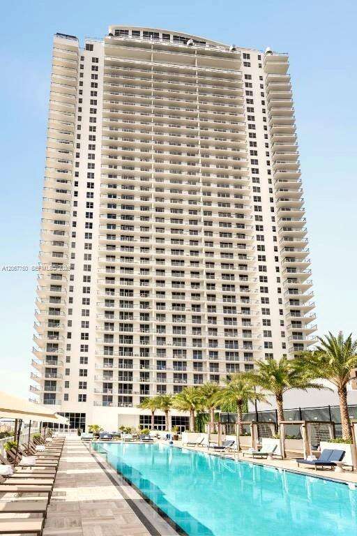 Hyde Beach House at 4010 Ocean Dr, Hollywood, FL 33019 - For Rent photo 13