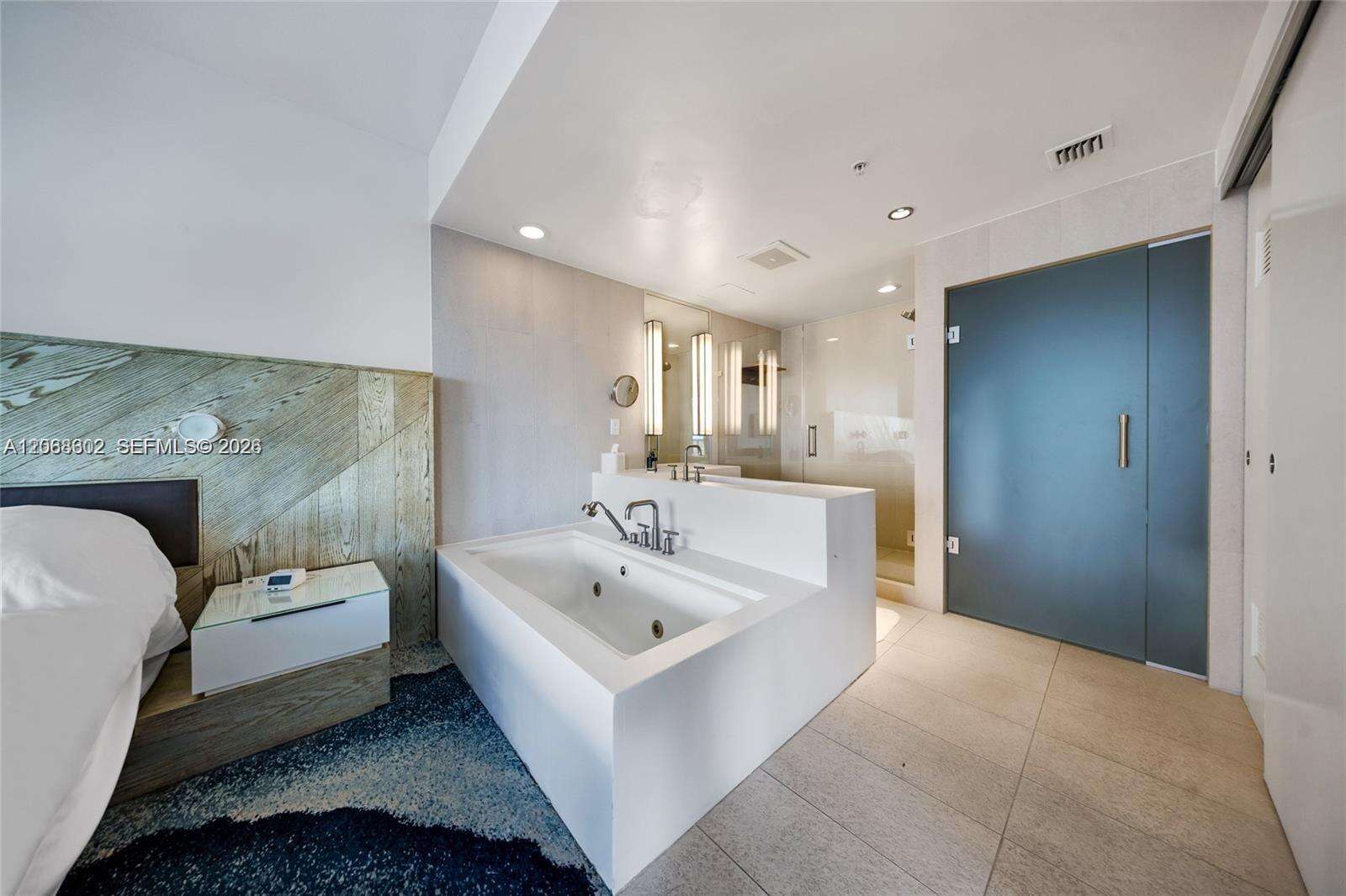 The W Hotel Residences at 3101 Bayshore Dr, Fort Lauderdale, FL 33304 - For Rent photo 14