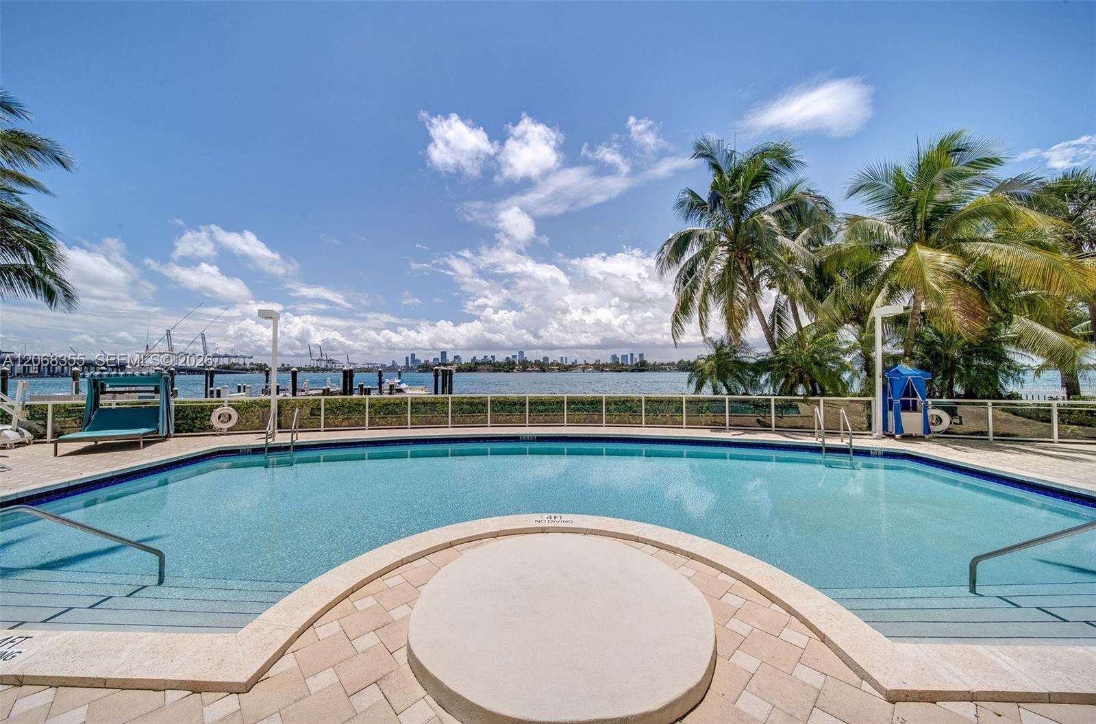 The Floridian at 650 W Ave, Miami Beach, FL 33139 - For Rent photo 18