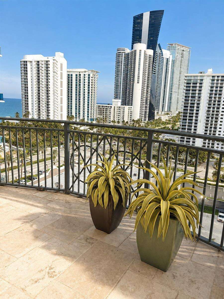 King David at 17555 Atlantic Blvd, Sunny Isles Beach, FL 33160 - For Rent photo 19