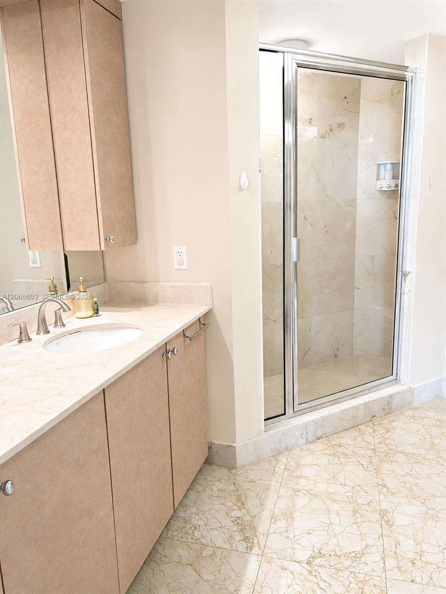 King David at 17555 Atlantic Blvd, Sunny Isles Beach, FL 33160 - For Rent photo 30