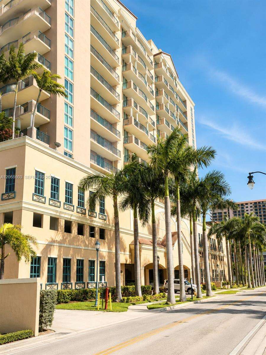 King David at 17555 Atlantic Blvd, Sunny Isles Beach, FL 33160 - For Rent photo 59