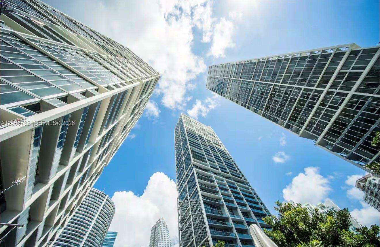 Icon Brickell 3 at 485 Brickell Ave, Miami, FL 33131 - For Rent photo 2
