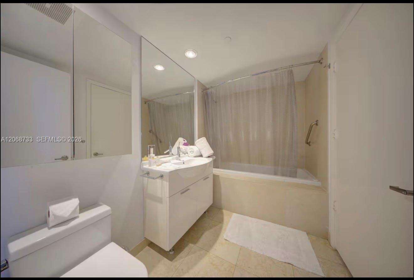 Icon Brickell 3 at 485 Brickell Ave, Miami, FL 33131 - For Rent photo 13