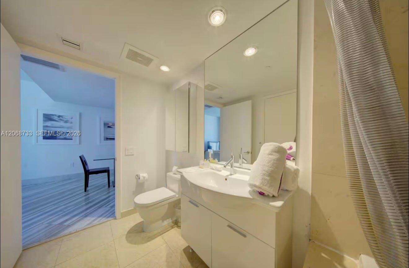 Icon Brickell 3 at 485 Brickell Ave, Miami, FL 33131 - For Rent photo 14