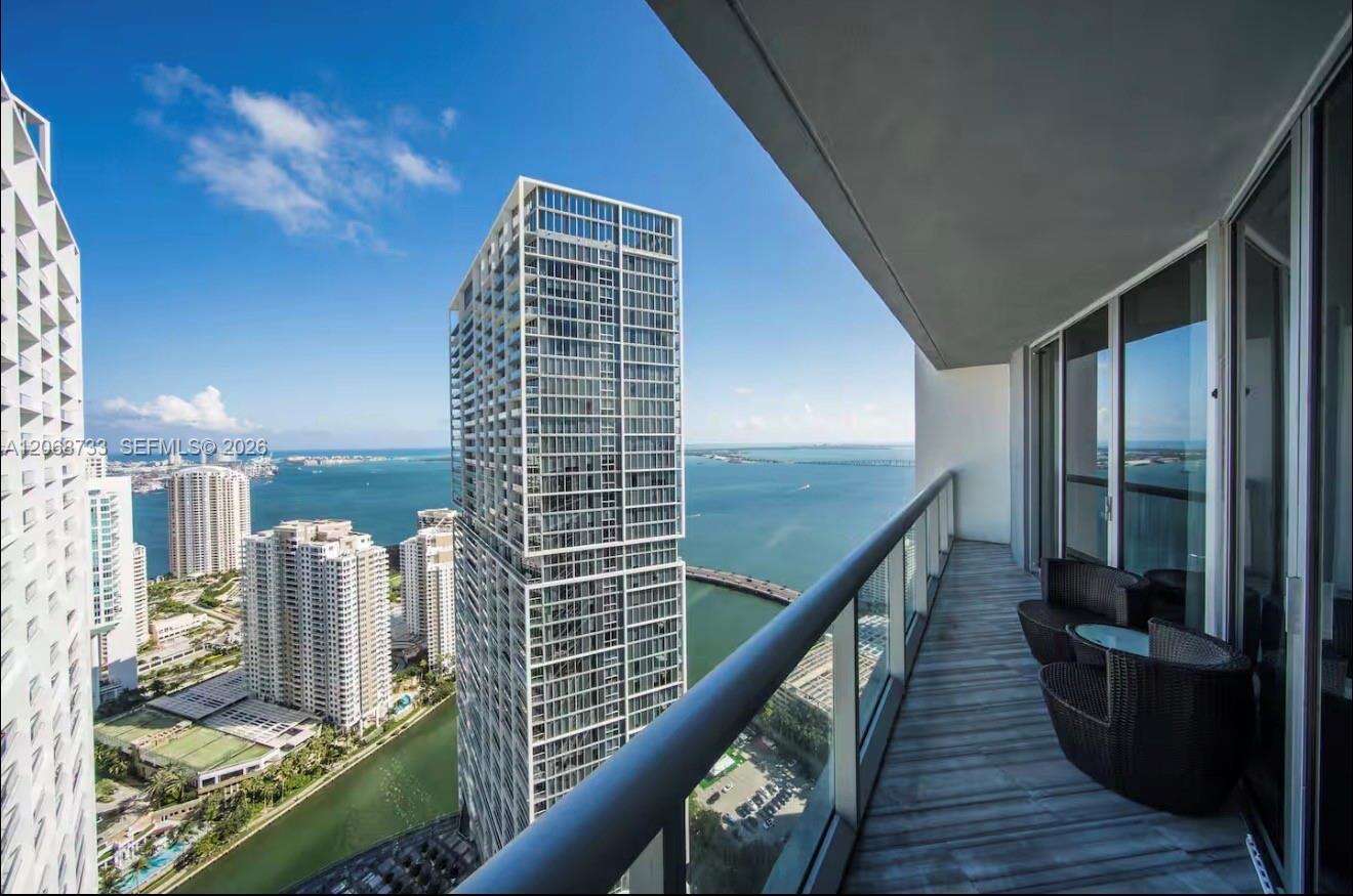 Icon Brickell 3 at 485 Brickell Ave, Miami, FL 33131 - For Rent photo 5