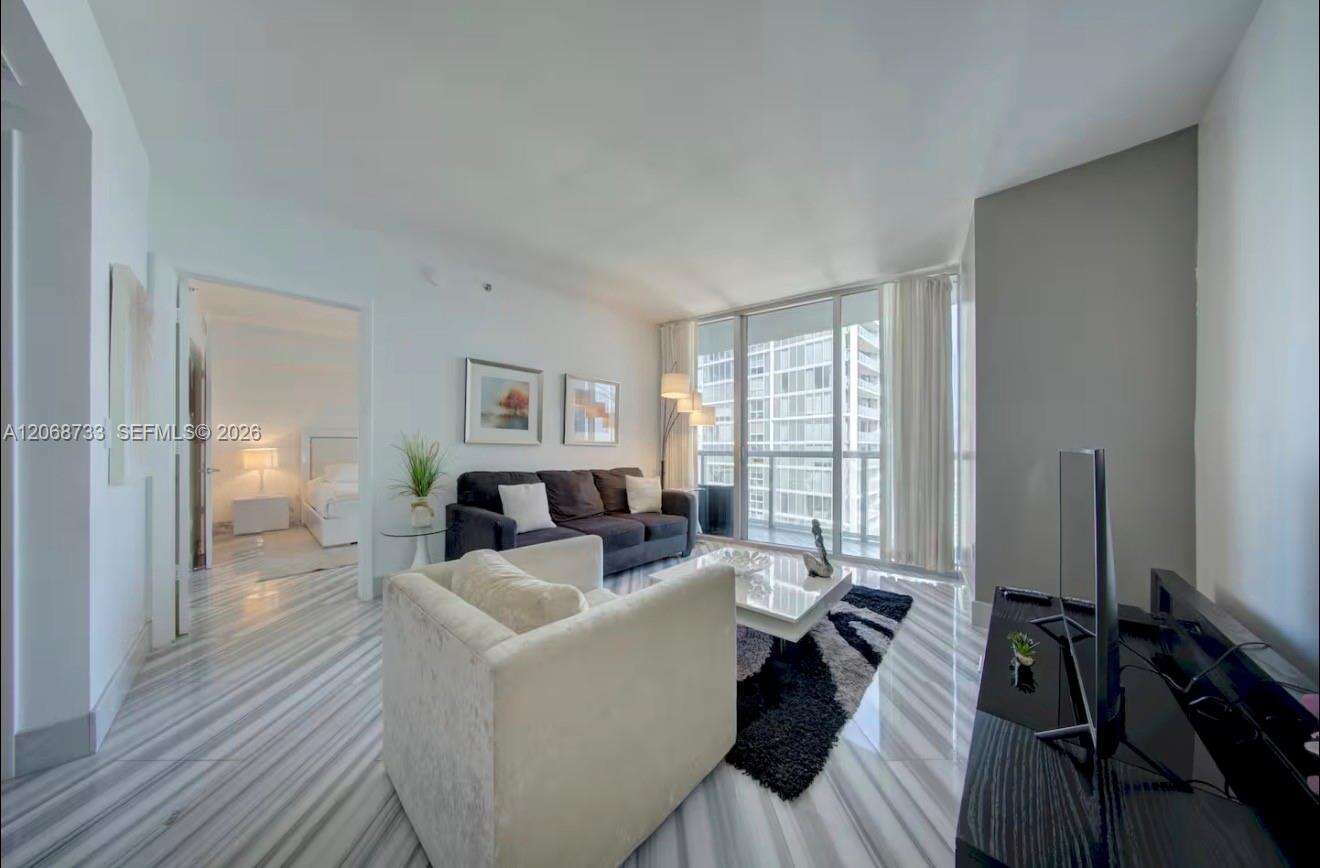 Icon Brickell 3 at 485 Brickell Ave, Miami, FL 33131 - For Rent photo 9