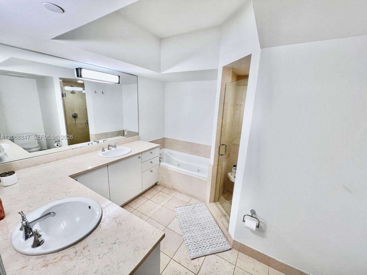 Turnberry Village North at Aventura, FL 33180 - For Rent photo 11
