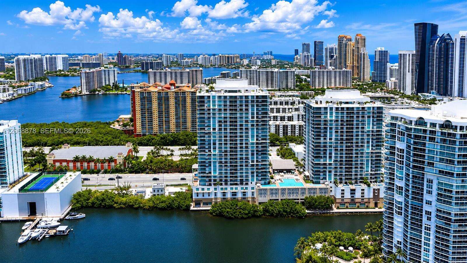 Parque Towers at 330 Sunny Isles Blvd, Sunny Isles Beach, FL 33160 - For Rent photo 37