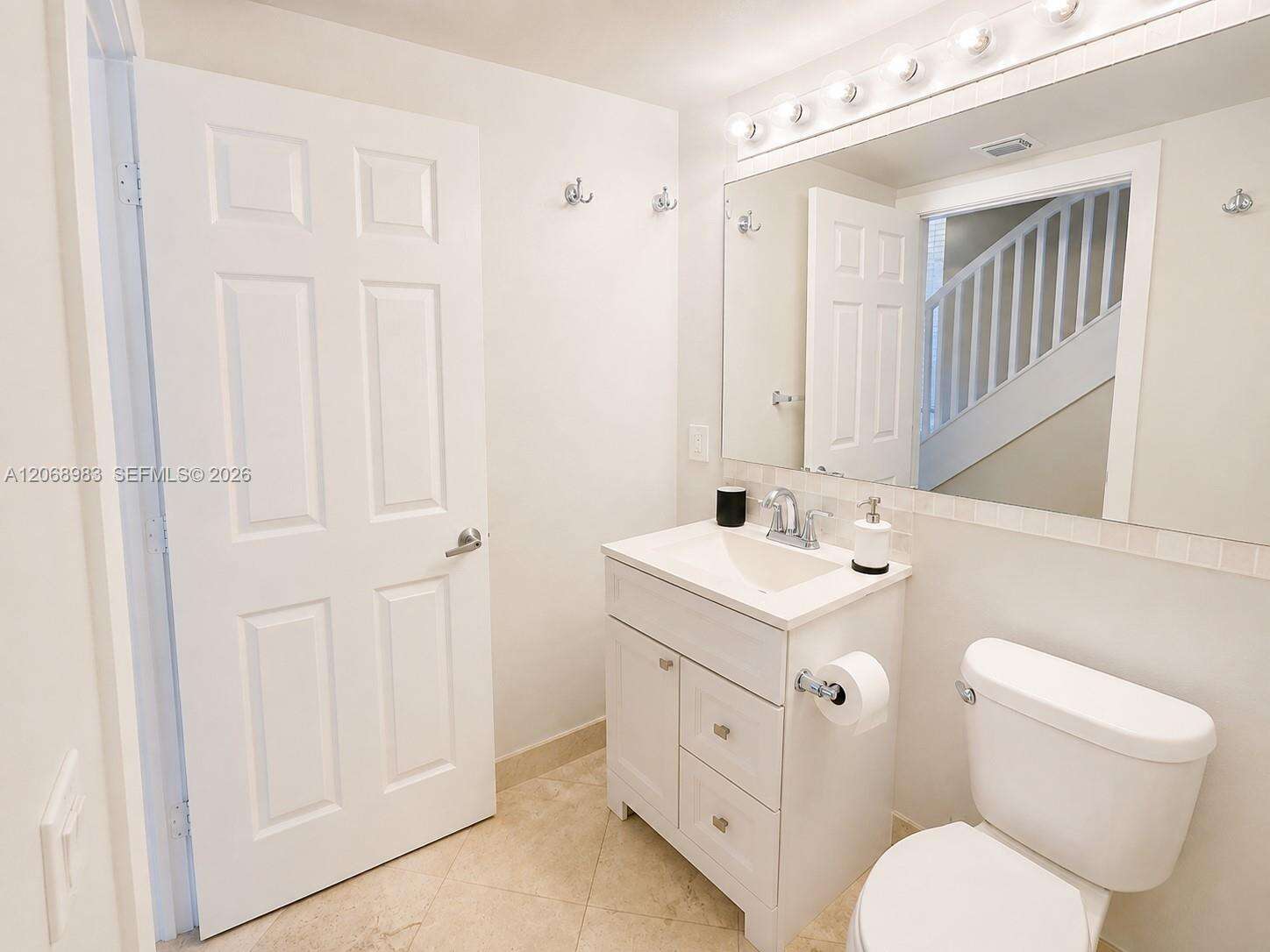 2080 Ocean Drive at 2069 Ocean Dr, Hallandale Beach, FL 33009 - For Rent photo 15
