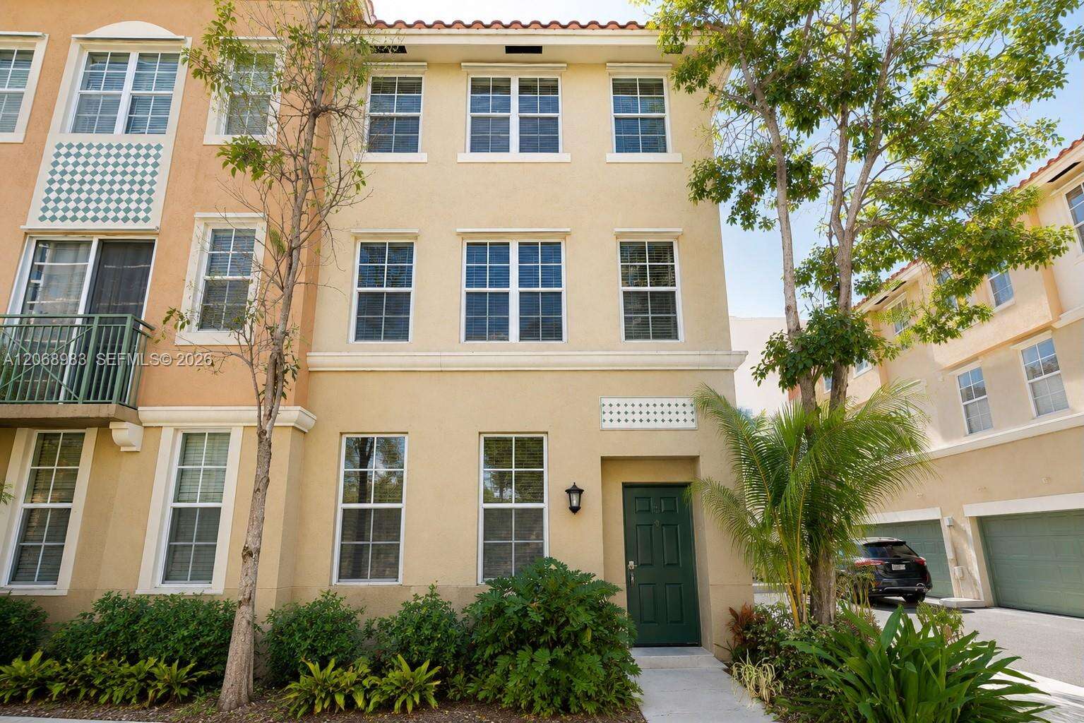 2080 Ocean Drive at 2069 Ocean Dr, Hallandale Beach, FL 33009 - For Rent photo 6