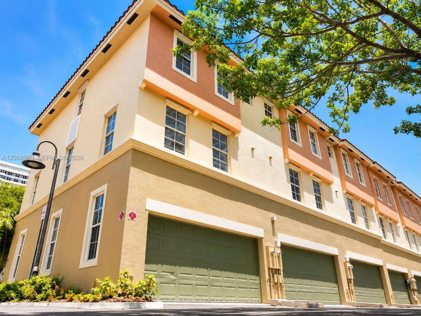 2080 Ocean Drive at 2069 Ocean Dr, Hallandale Beach, FL 33009 - For Rent photo 8