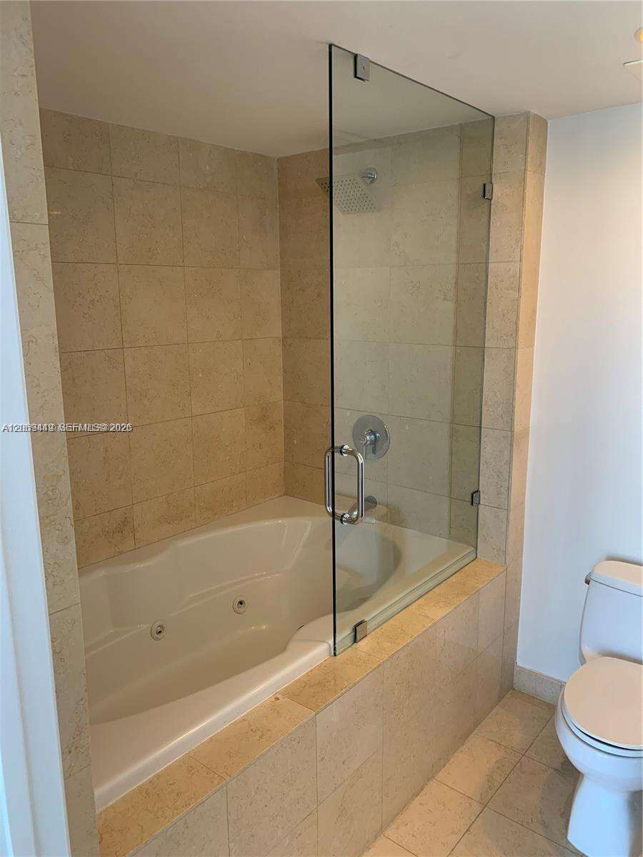 The Beach Club Two at 1830 Ocean Dr, Hallandale Beach, FL 33009 - For Rent photo 17