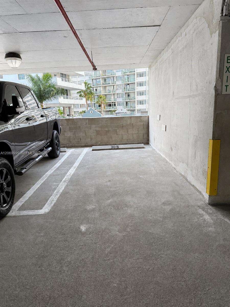 Emerald At Brickell at 218 14 St, Miami, FL 33131 - For Rent photo 13