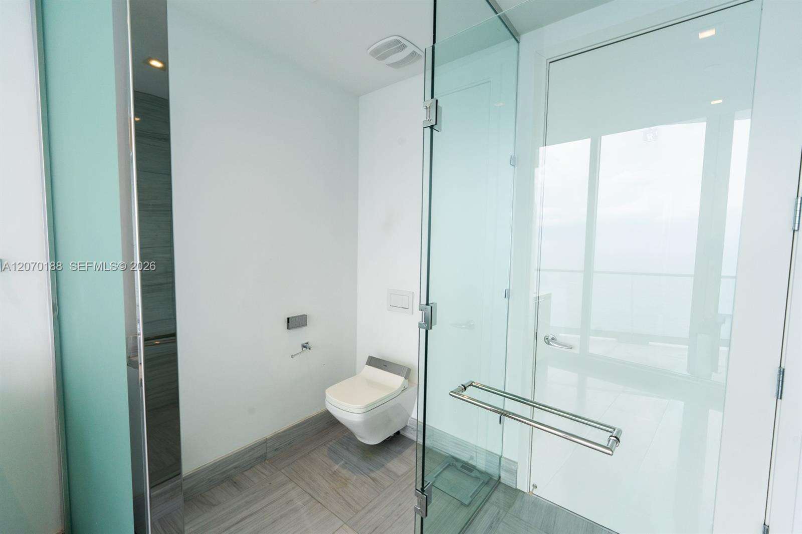 Jade Signature at 16901 Collins Ave, Sunny Isles Beach, FL 33160 - For Rent photo 18