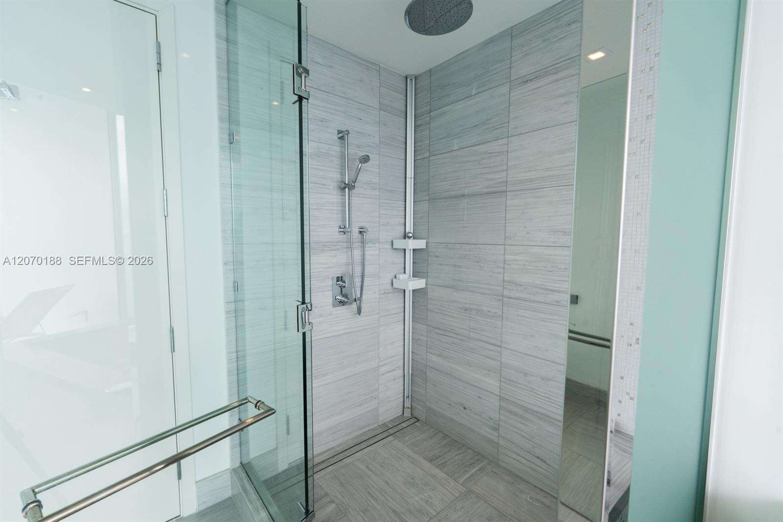 Jade Signature at 16901 Collins Ave, Sunny Isles Beach, FL 33160 - For Rent photo 19
