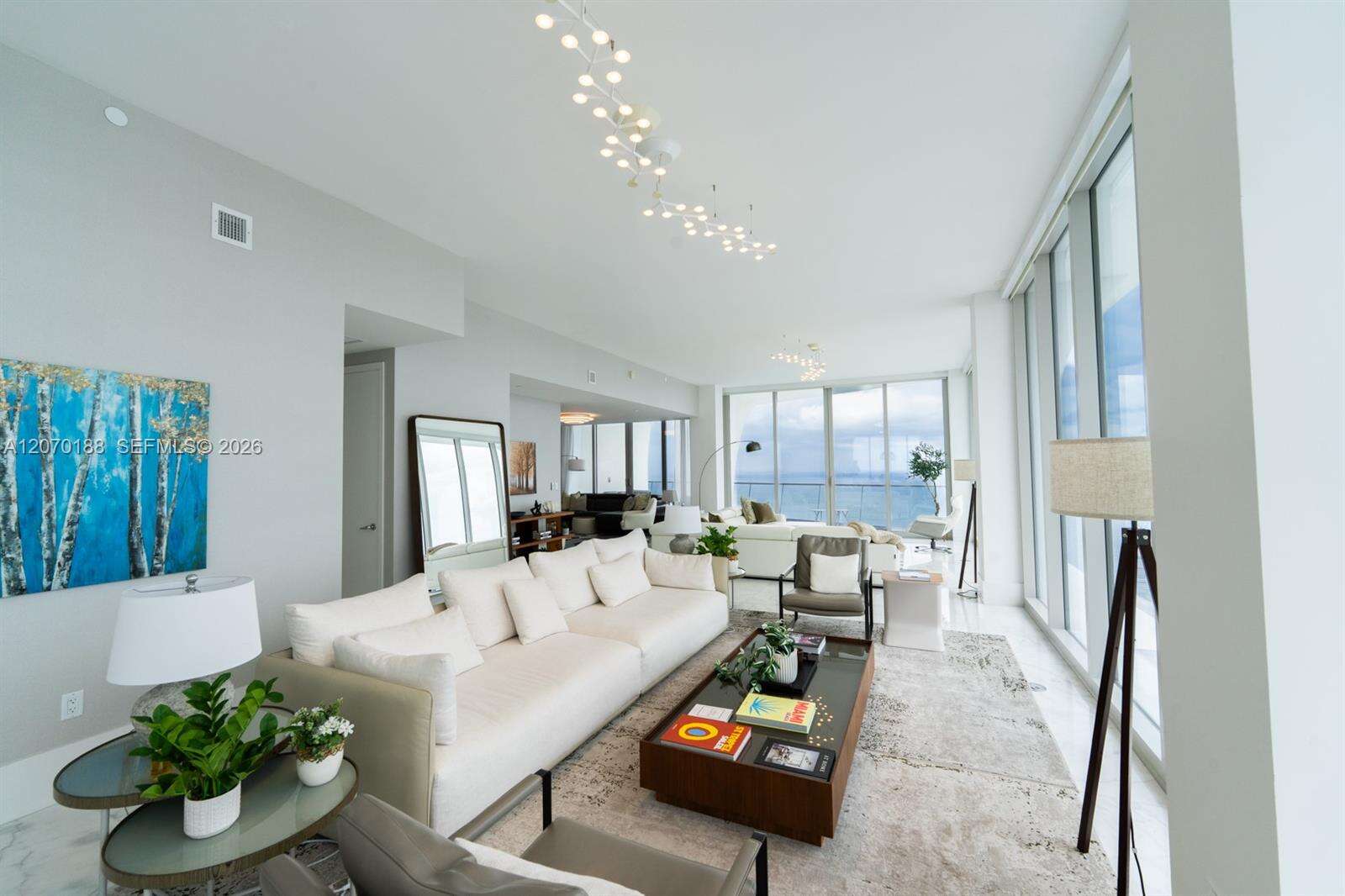 Jade Signature at 16901 Collins Ave, Sunny Isles Beach, FL 33160 - For Rent photo 3