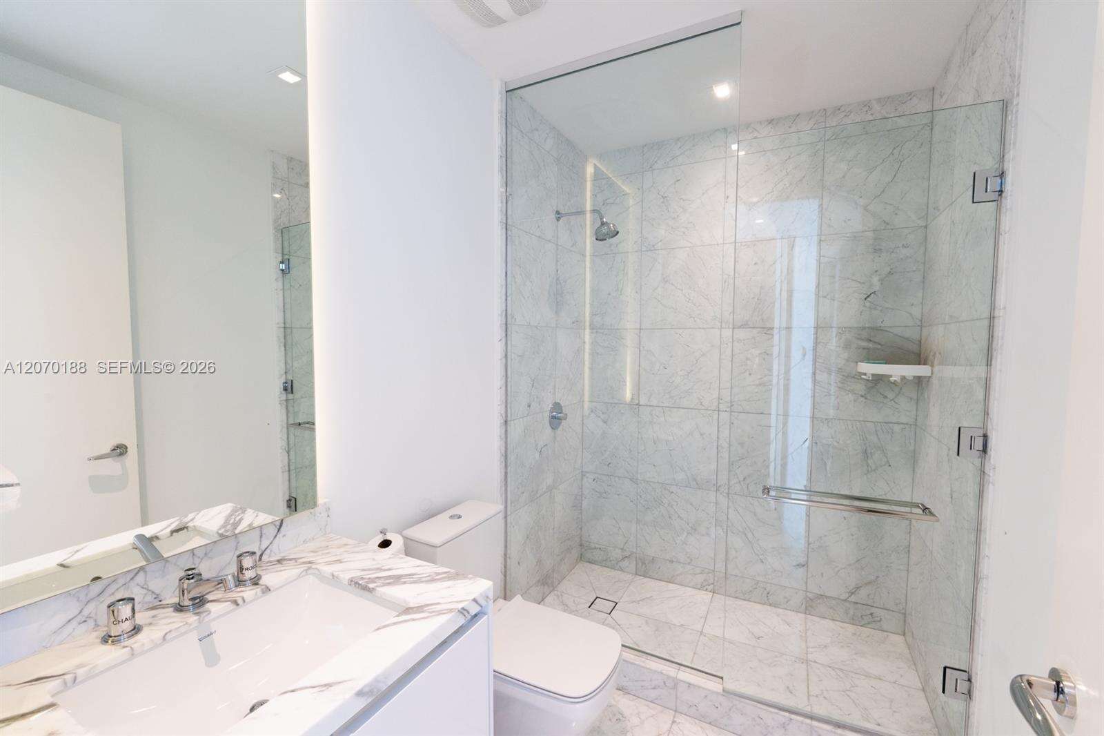 Jade Signature at 16901 Collins Ave, Sunny Isles Beach, FL 33160 - For Rent photo 24