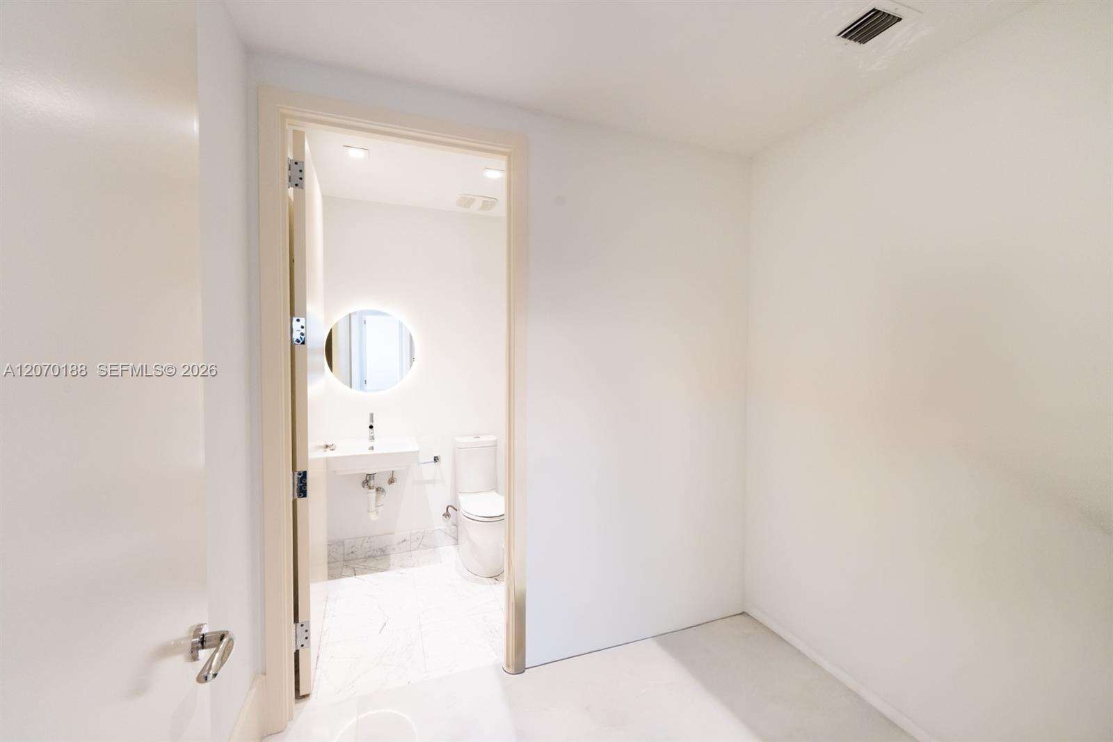 Jade Signature at 16901 Collins Ave, Sunny Isles Beach, FL 33160 - For Rent photo 39