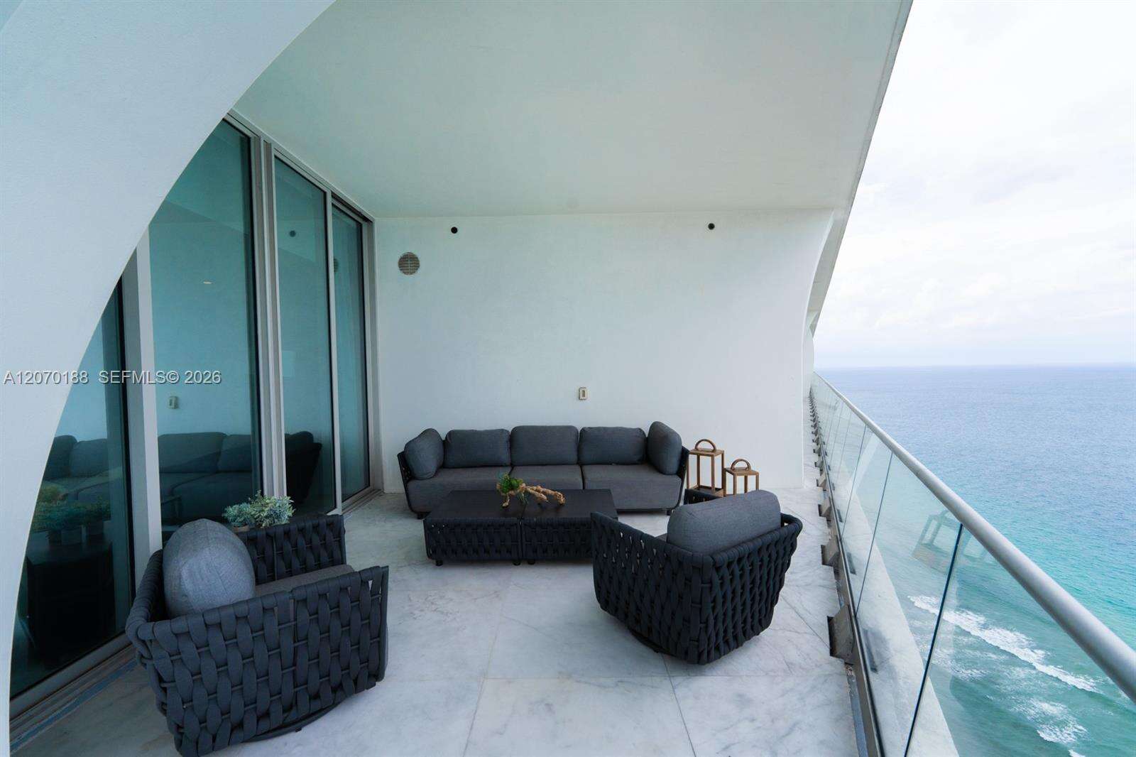Jade Signature at 16901 Collins Ave, Sunny Isles Beach, FL 33160 - For Rent photo 58