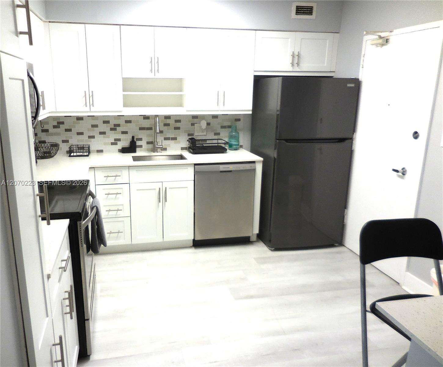 Seacoast 5151 at 5151 Collins Ave, Miami Beach, FL 33140 - For Rent photo 11