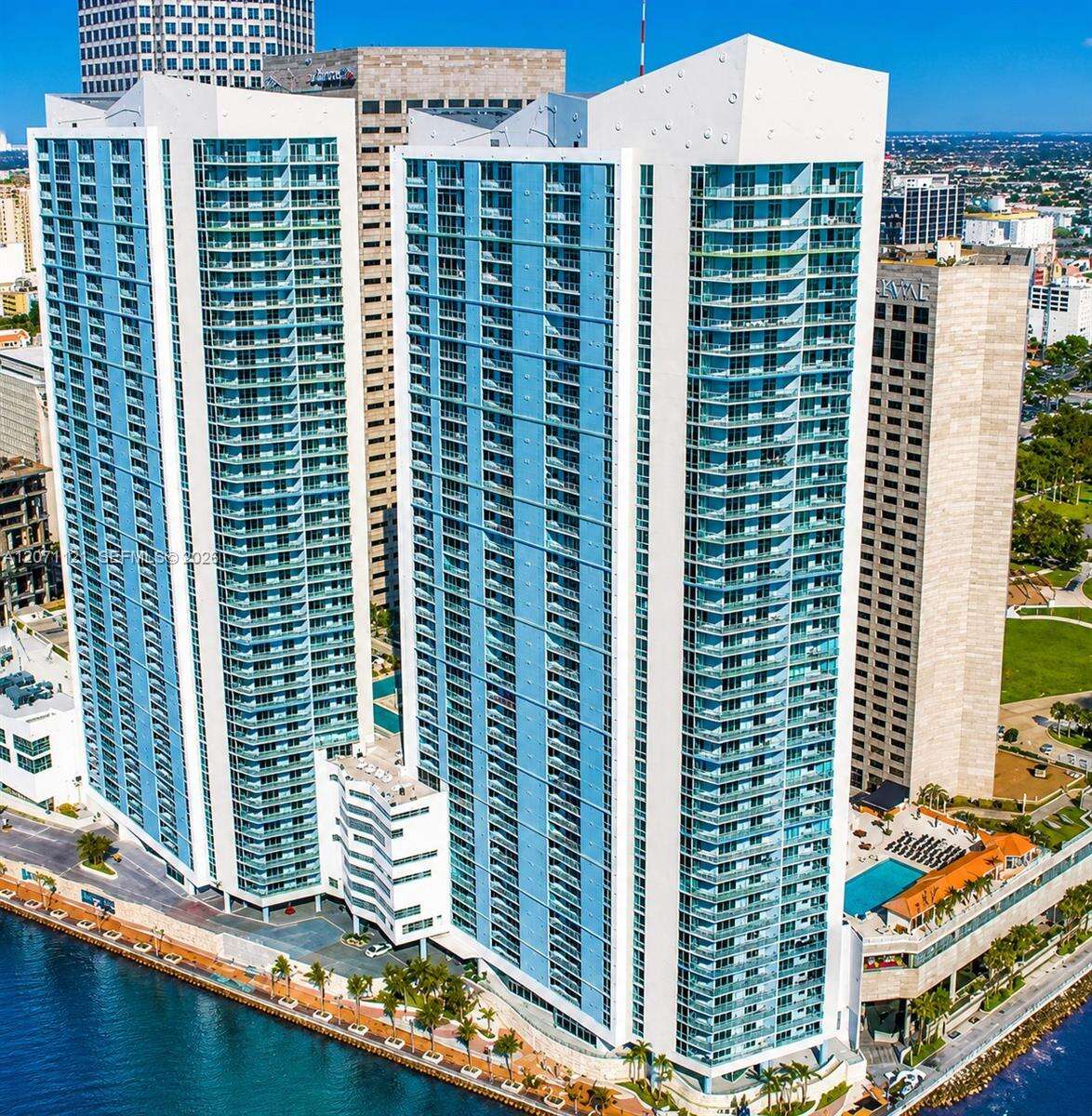 One Miami East at 335 Biscayne Blvd, Miami, FL 33131 - For Rent photo 4