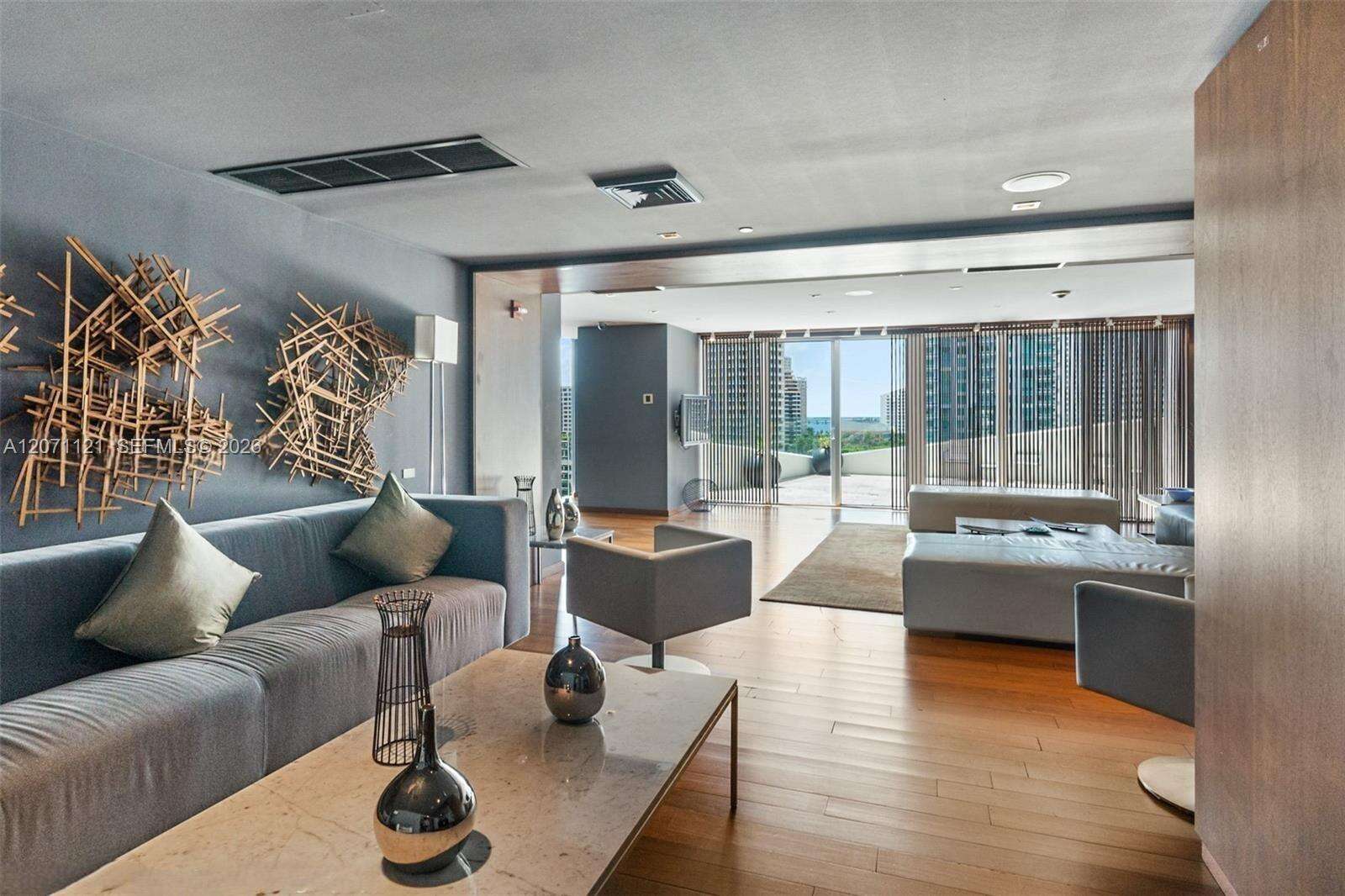 One Miami East at 335 Biscayne Blvd, Miami, FL 33131 - For Rent photo 48
