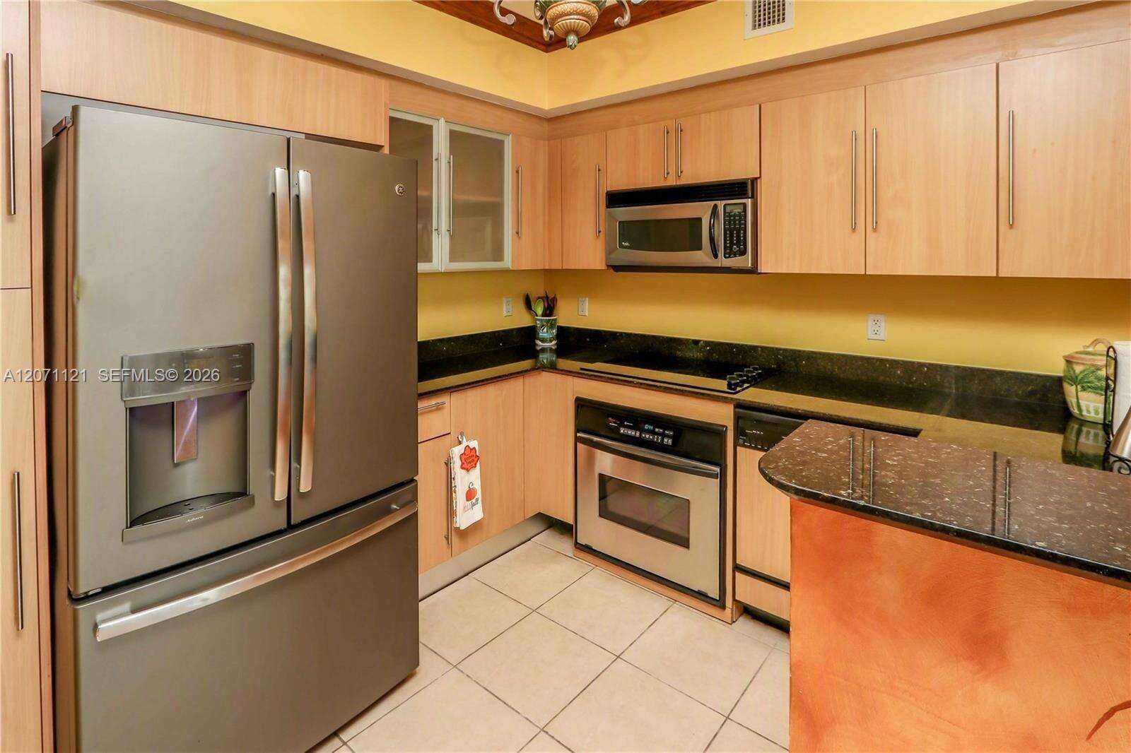 One Miami East at 335 Biscayne Blvd, Miami, FL 33131 - For Rent photo 9