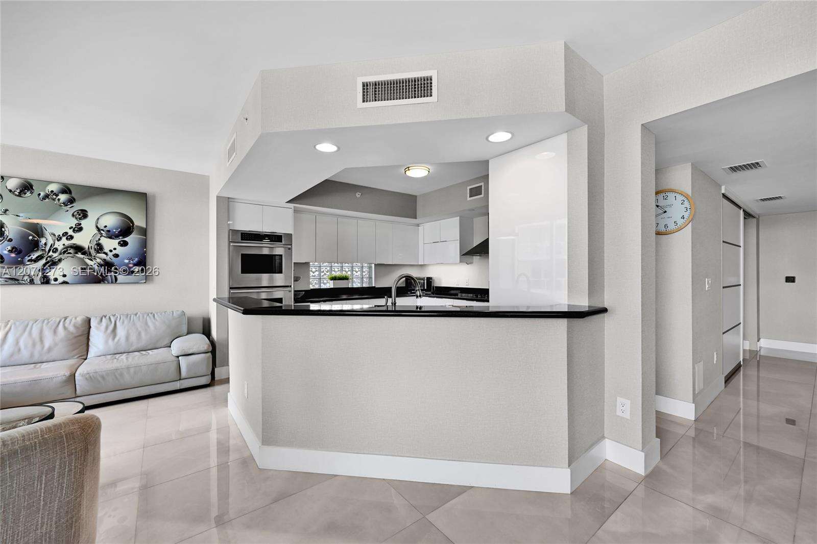 The Peninsula 2 at 3301 183 St, Aventura, FL 33160 - For Rent photo 2