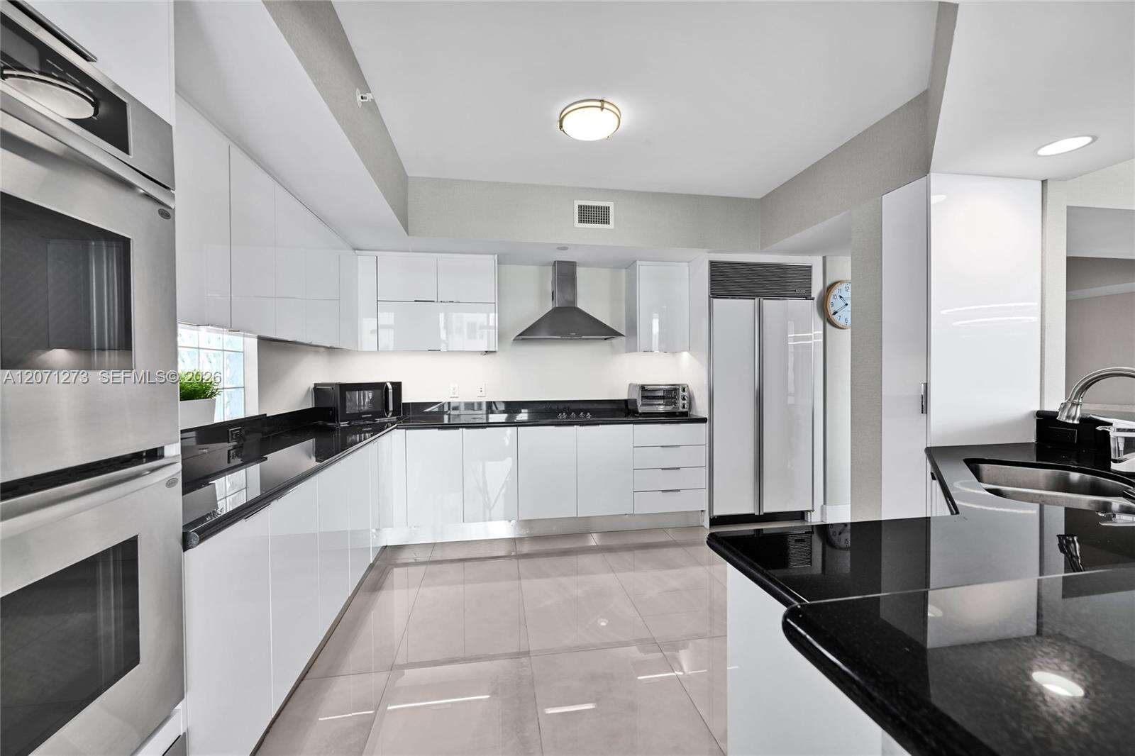 The Peninsula 2 at 3301 183 St, Aventura, FL 33160 - For Rent photo 3