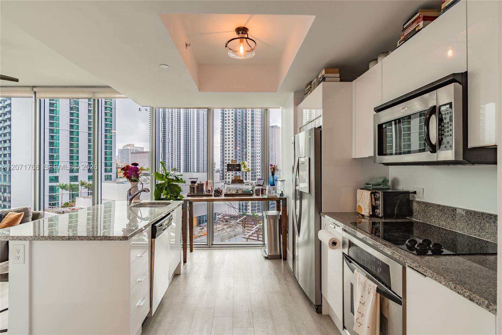 Marina Blue at 888 Biscayne Blvd, Miami, FL 33132 - For Rent photo 2
