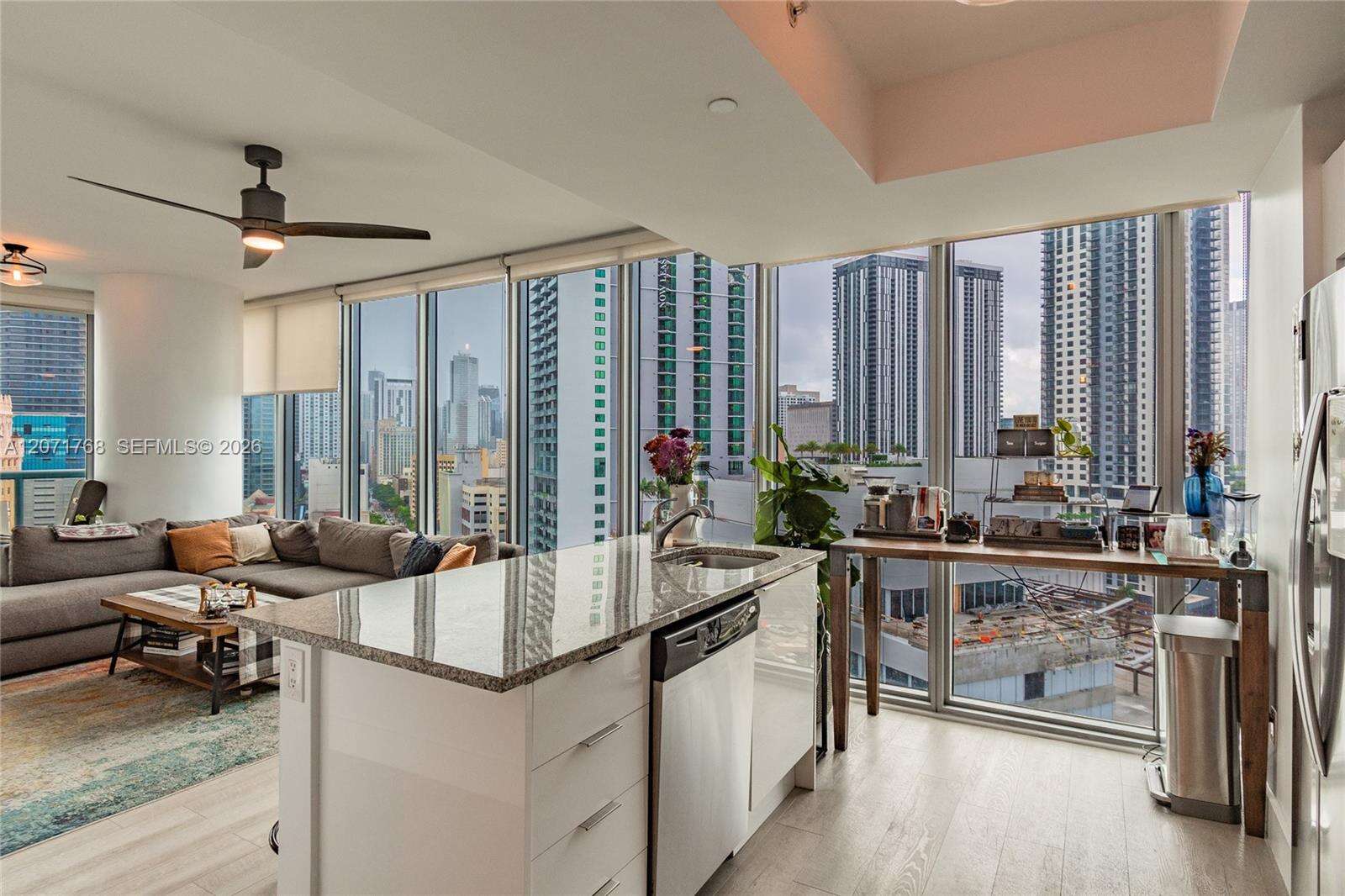 Marina Blue at 888 Biscayne Blvd, Miami, FL 33132 - For Rent photo 3