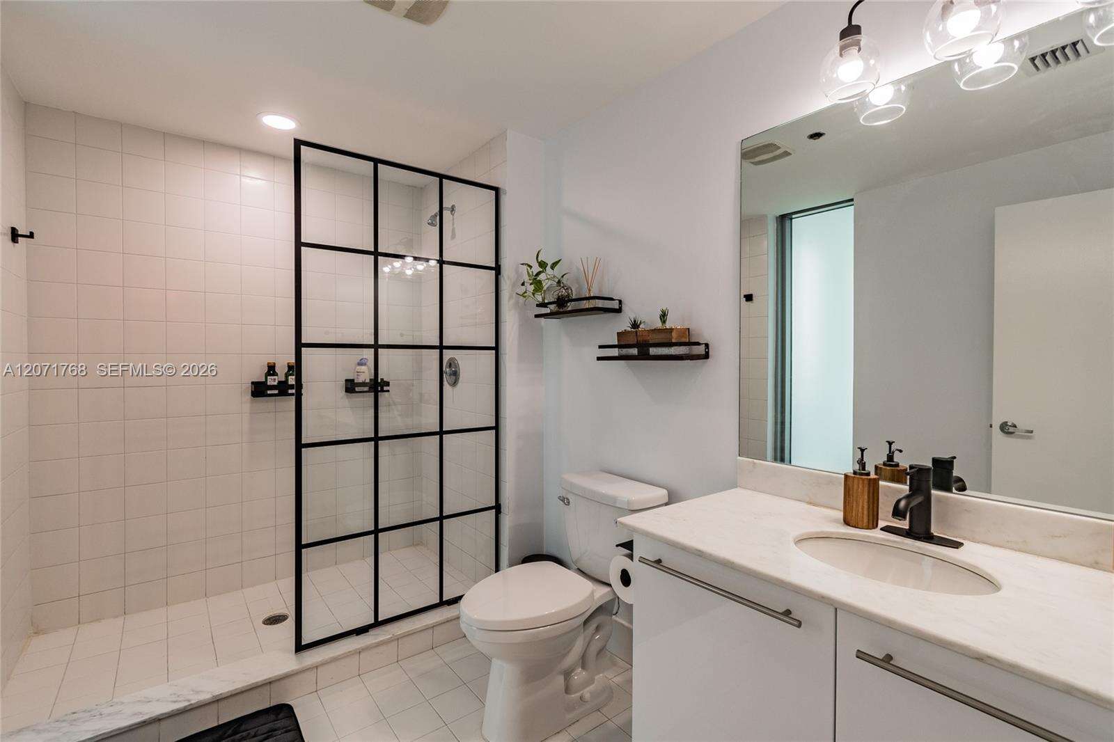 Marina Blue at 888 Biscayne Blvd, Miami, FL 33132 - For Rent photo 27