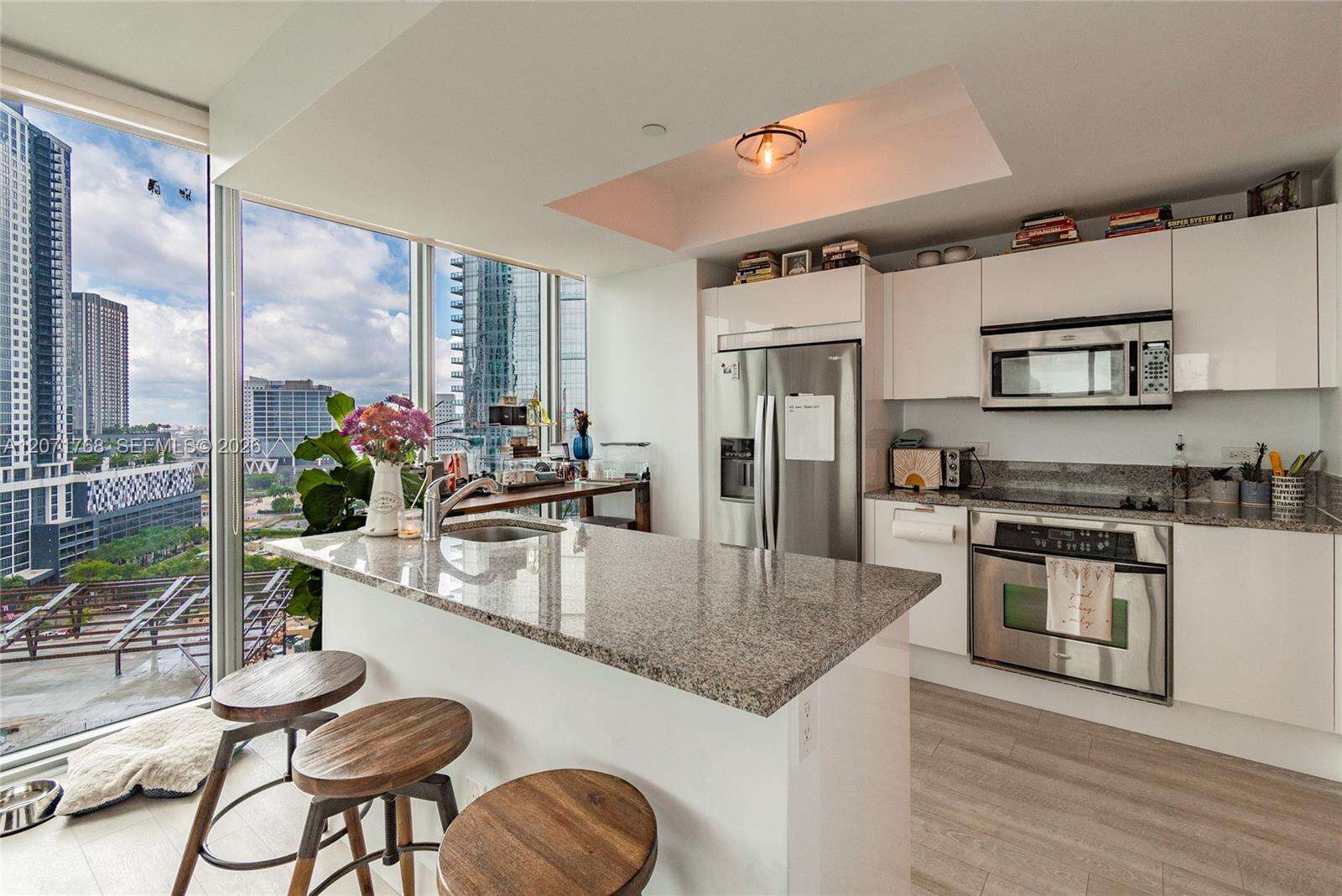 Marina Blue at 888 Biscayne Blvd, Miami, FL 33132 - For Rent photo 4