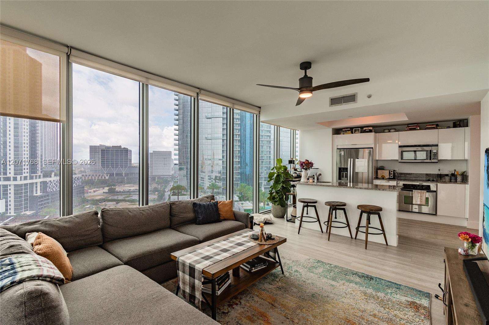 Marina Blue at 888 Biscayne Blvd, Miami, FL 33132 - For Rent photo 9