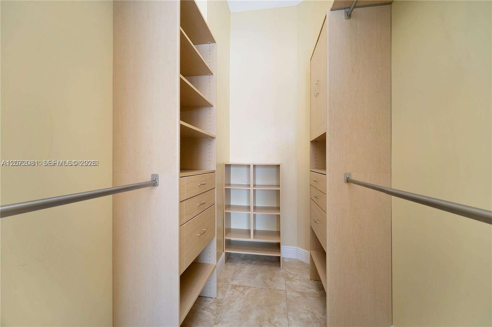 Turnberry Village South at 19900 Country Club Dr, Aventura, FL 33180 - For Rent photo 6