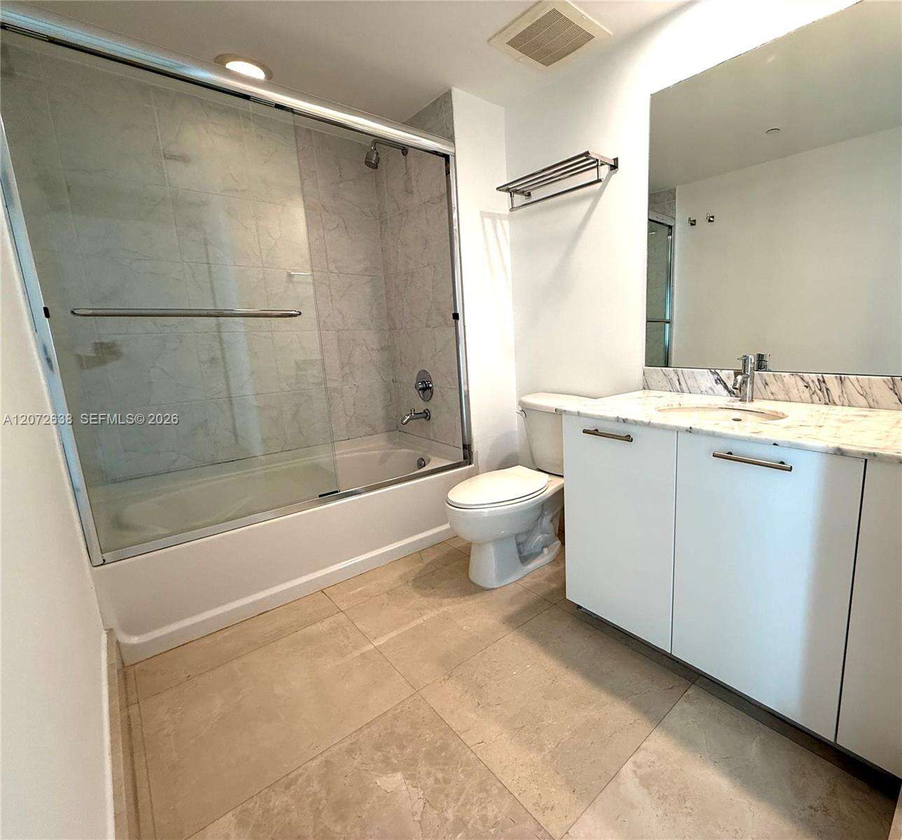The Plaza On Brickell East at 950 Brickell Bay Dr, Miami, FL 33131 - For Rent photo 13