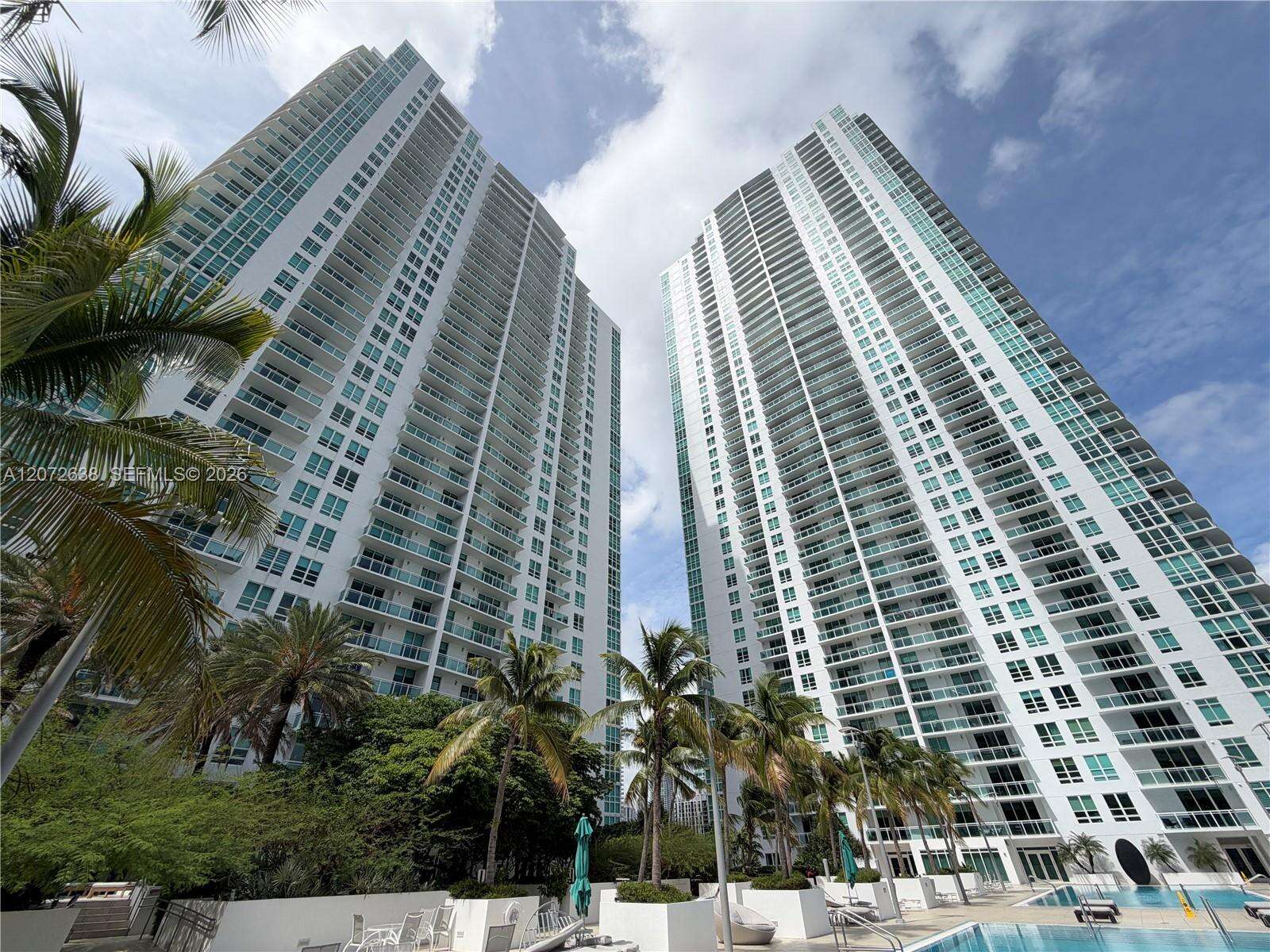 The Plaza On Brickell East at 950 Brickell Bay Dr, Miami, FL 33131 - For Rent photo 17