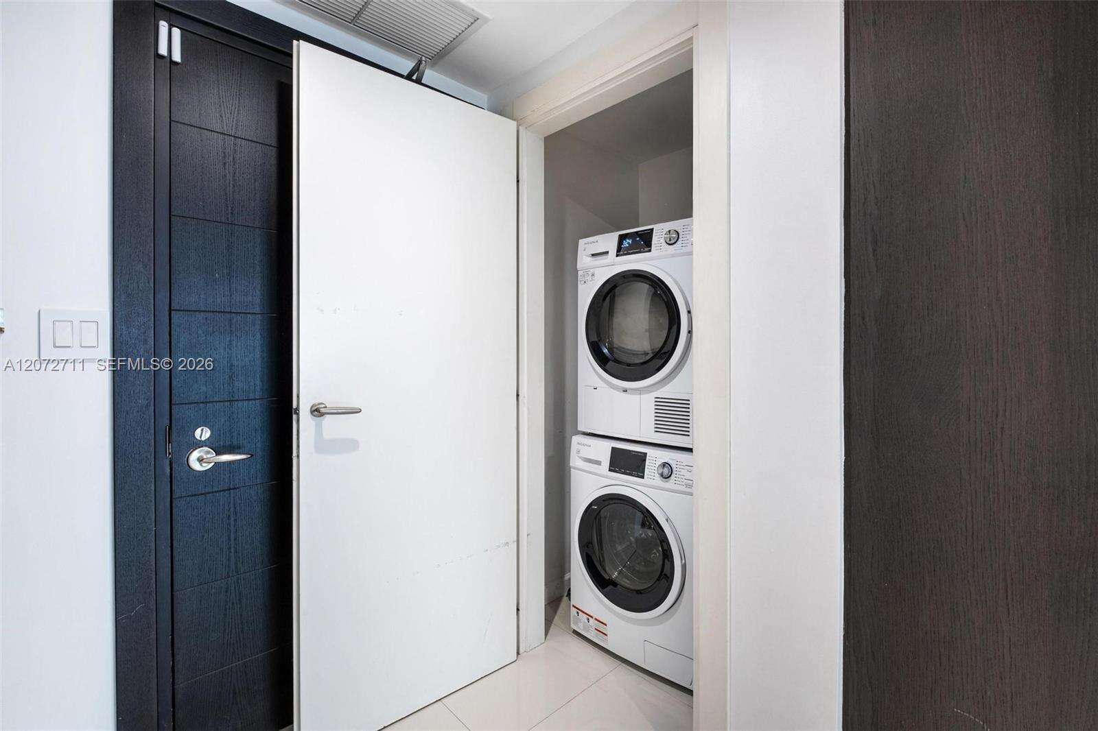 Epic Residences at 200 Biscayne Blvd Way, Miami, FL 33131 - For Rent photo 24