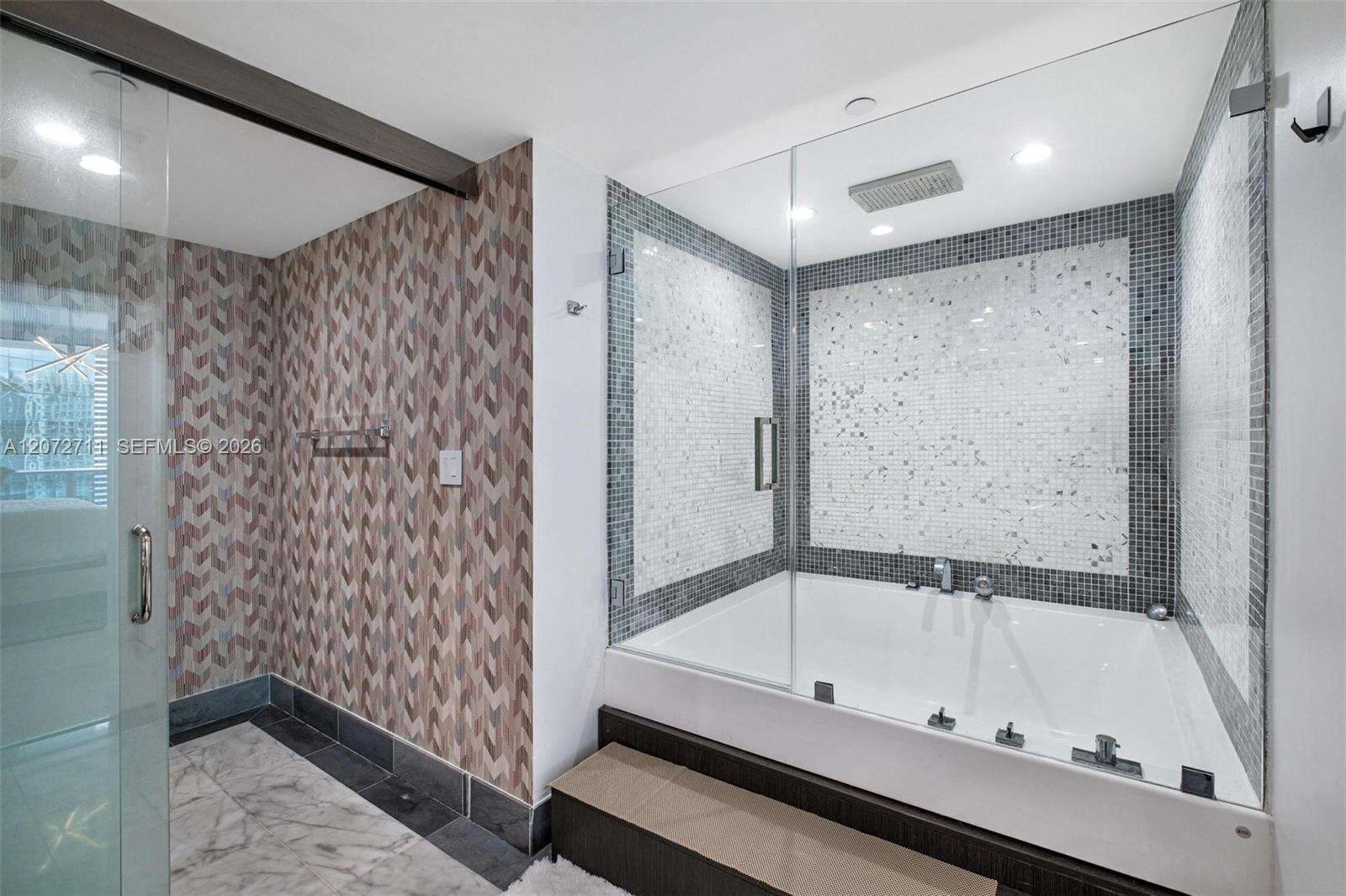 Epic Residences at 200 Biscayne Blvd Way, Miami, FL 33131 - For Rent photo 10