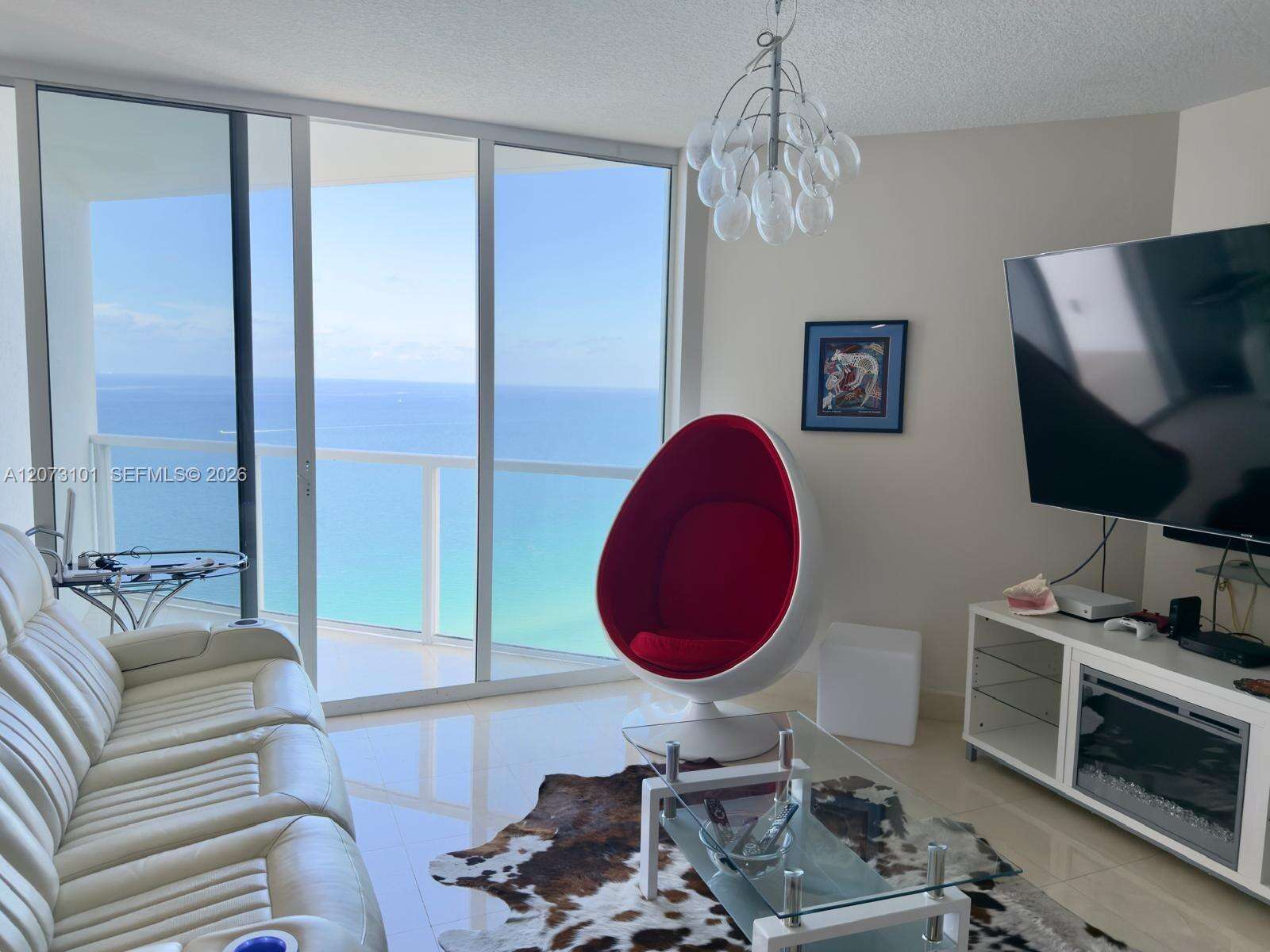 La Perla at 16699 Collins Ave, Sunny Isles Beach, FL 33160 - For Rent photo 7