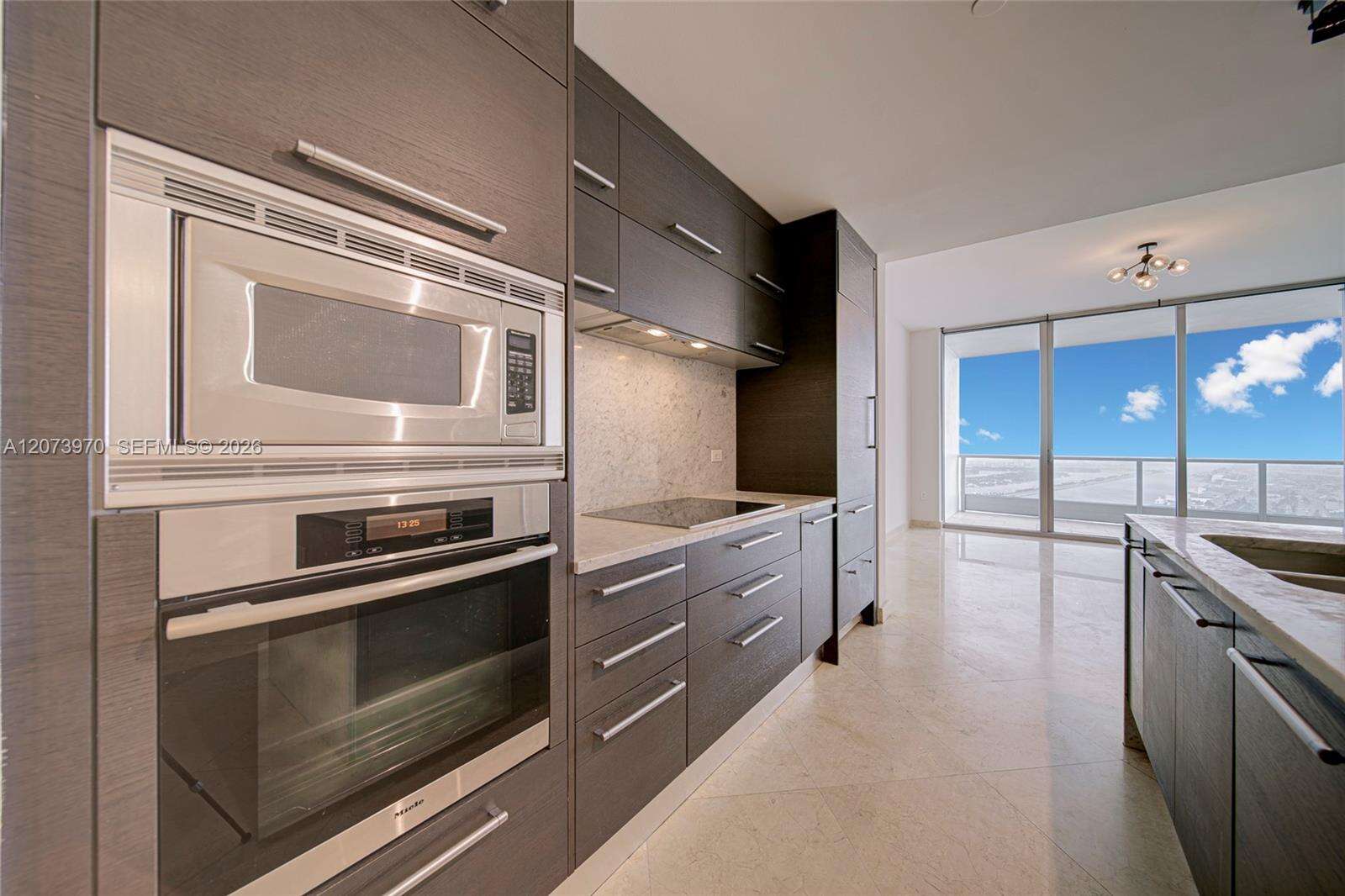 900 Biscayne at 900 Biscayne Blvd, Miami, FL 33132 - For Rent photo 5