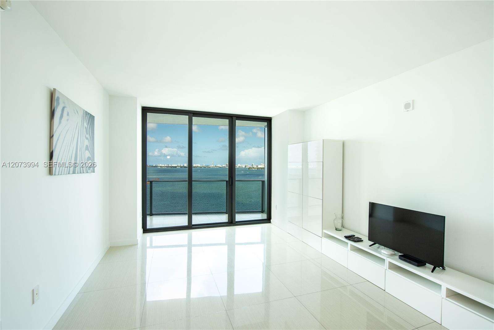 Icon Bay at 460 28 St, Miami, FL 33137 - For Rent photo 1
