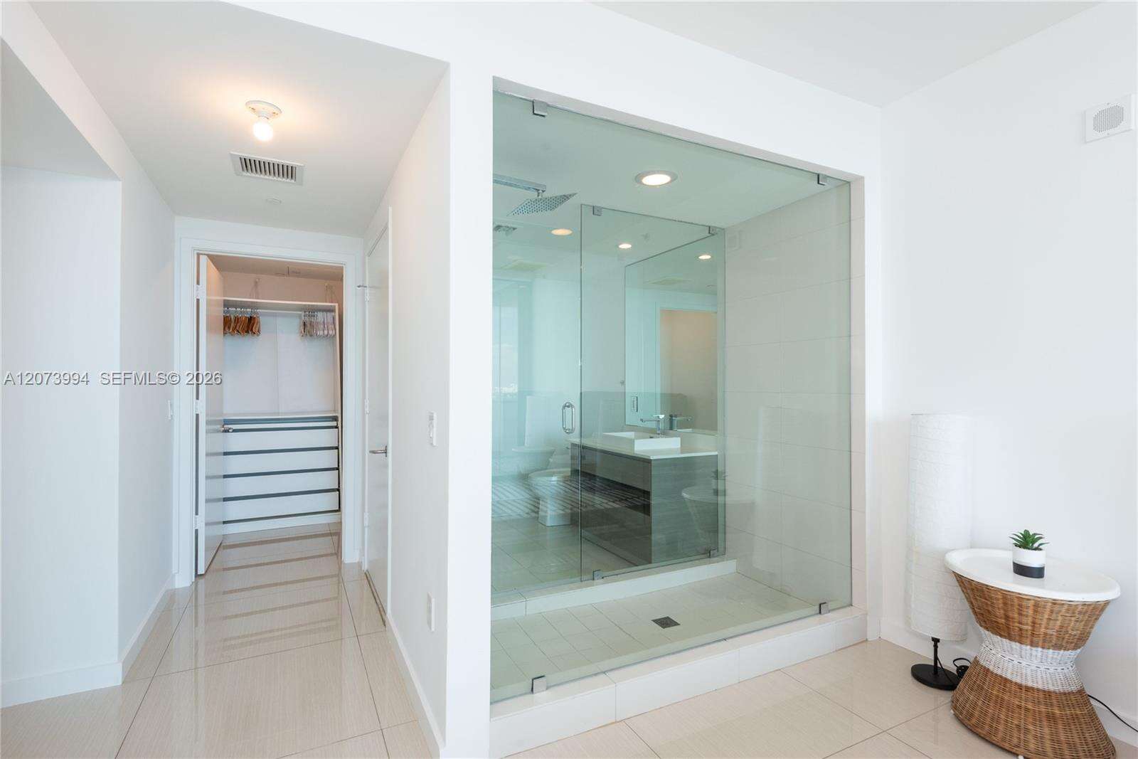 Icon Bay at 460 28 St, Miami, FL 33137 - For Rent photo 17