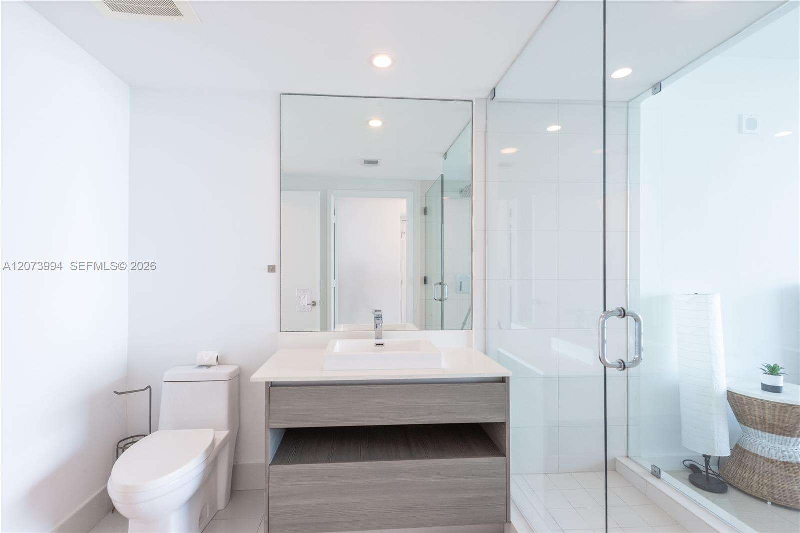 Icon Bay at 460 28 St, Miami, FL 33137 - For Rent photo 20